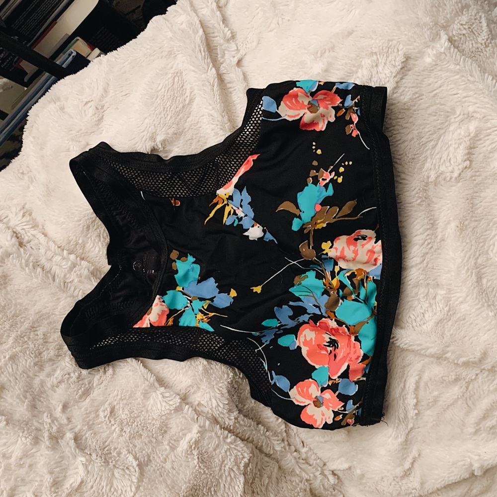 VOLCOM bathing suit top